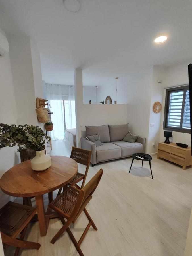 Apartamento Dos Aceras Málaga Esterno foto