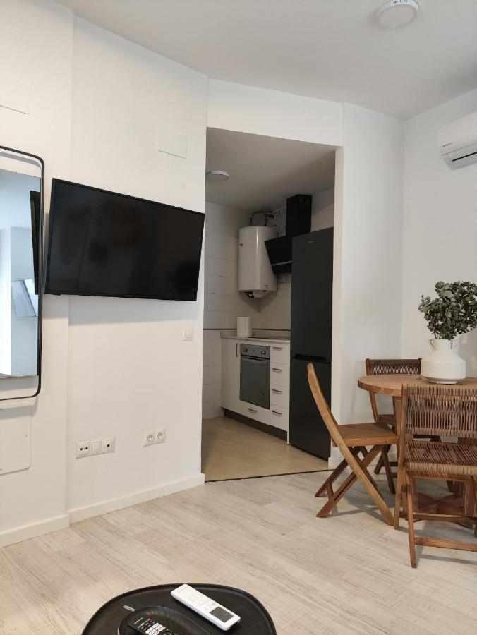 Apartamento Dos Aceras Málaga Esterno foto