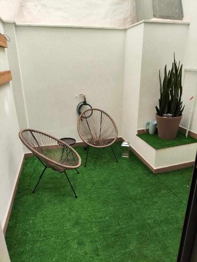 Apartamento Dos Aceras Málaga Esterno foto